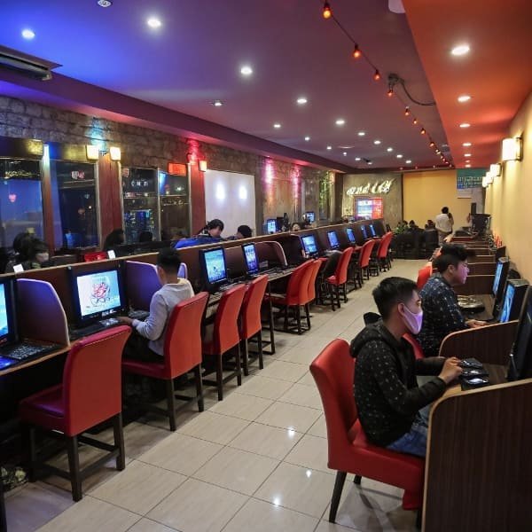 internet-cafe.jpg